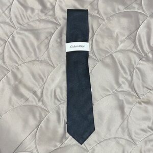 NWT Calvin Klein Navy Blue Men's Tie